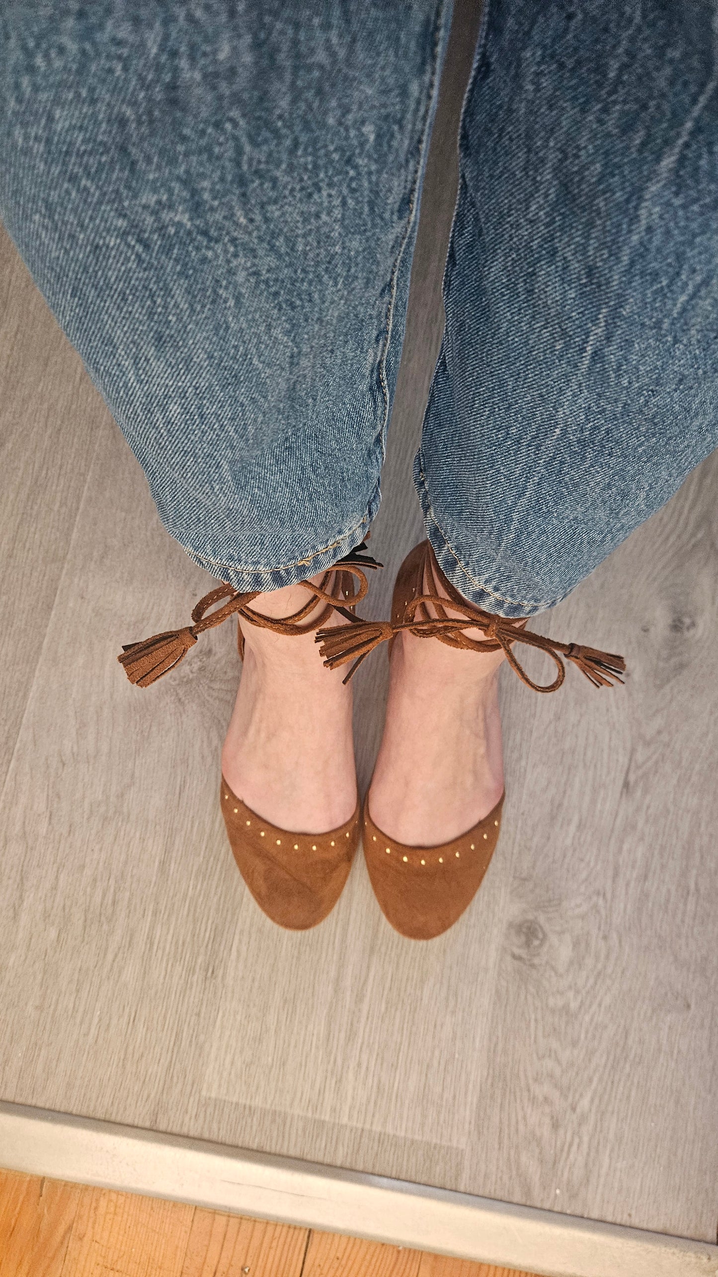 Camel low-heel sandals