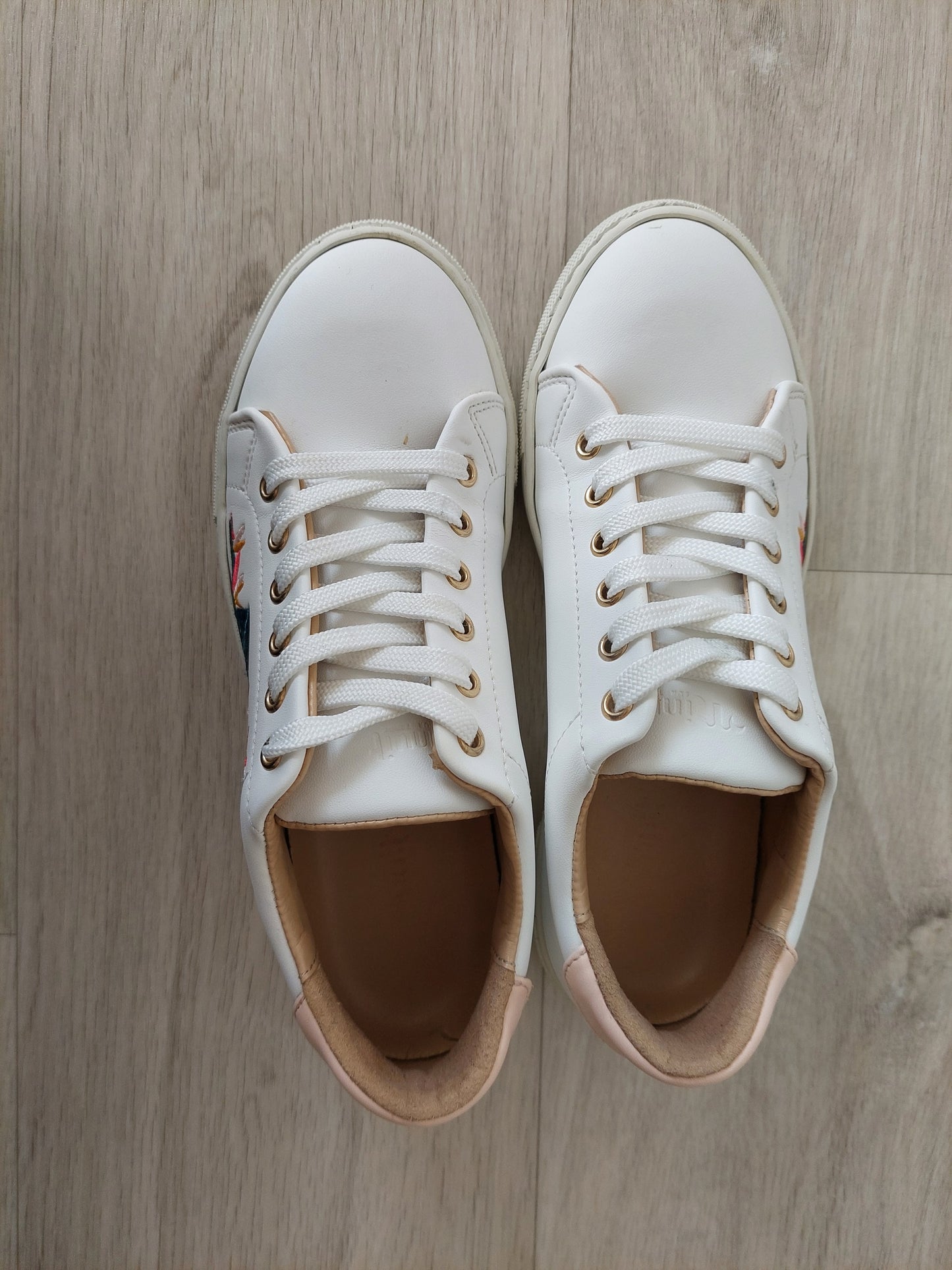 Baskets brodées Minuit sur Terre Virevolte 35