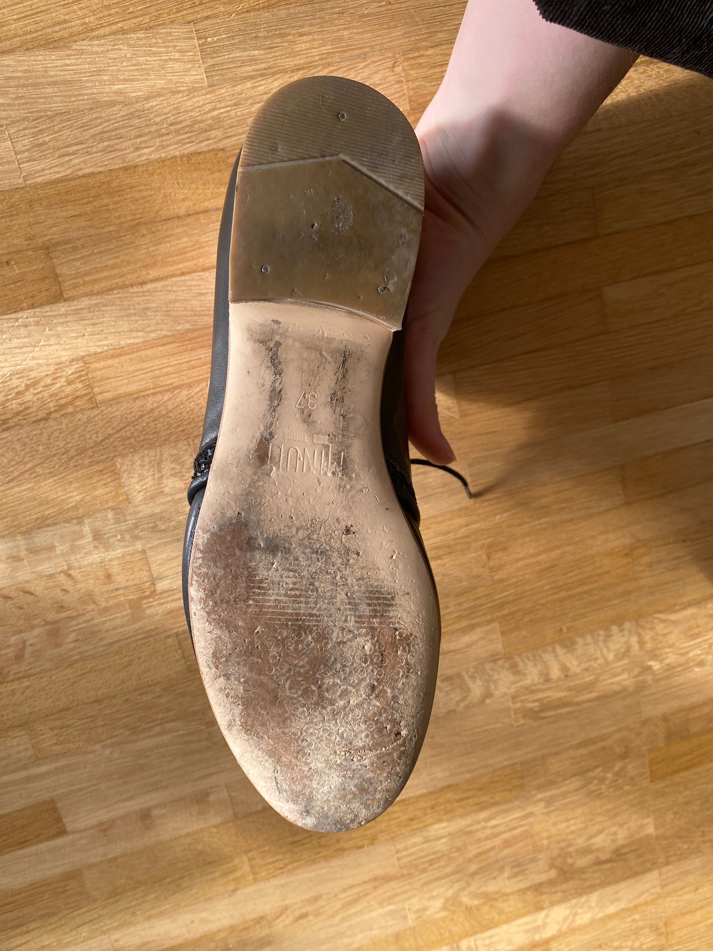 Derbies noires