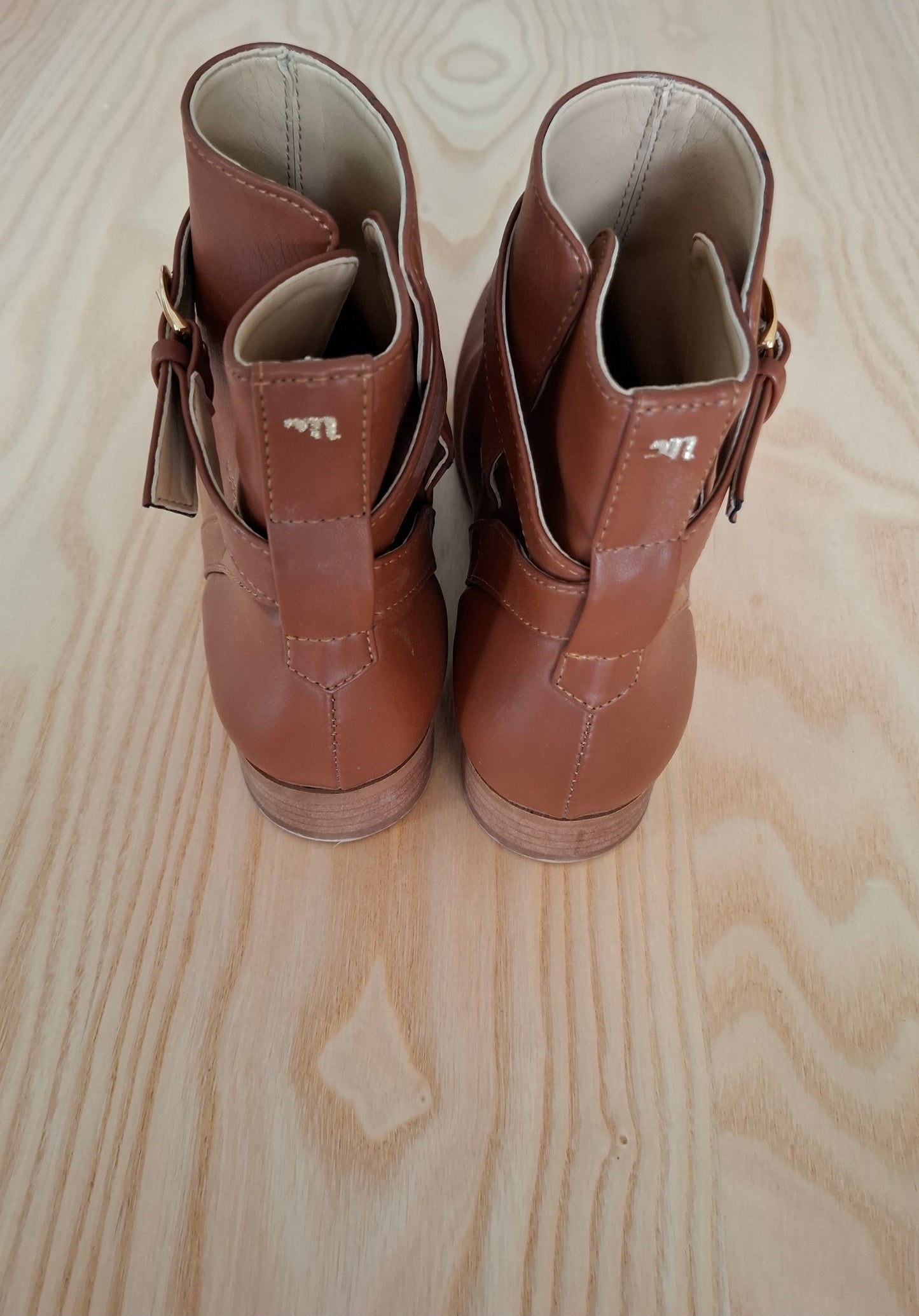 Midnight on Earth Boots