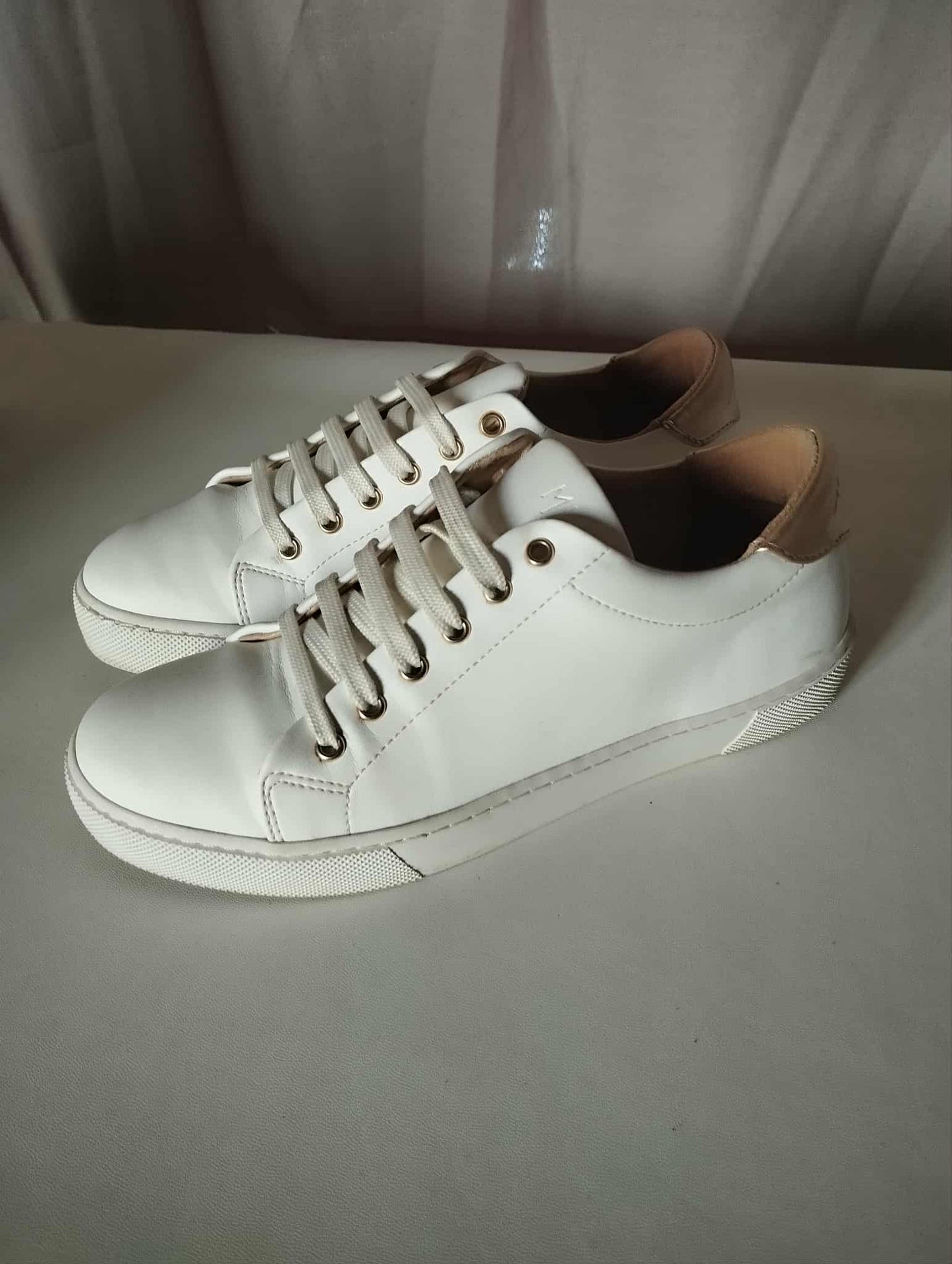 Virevolte blanc