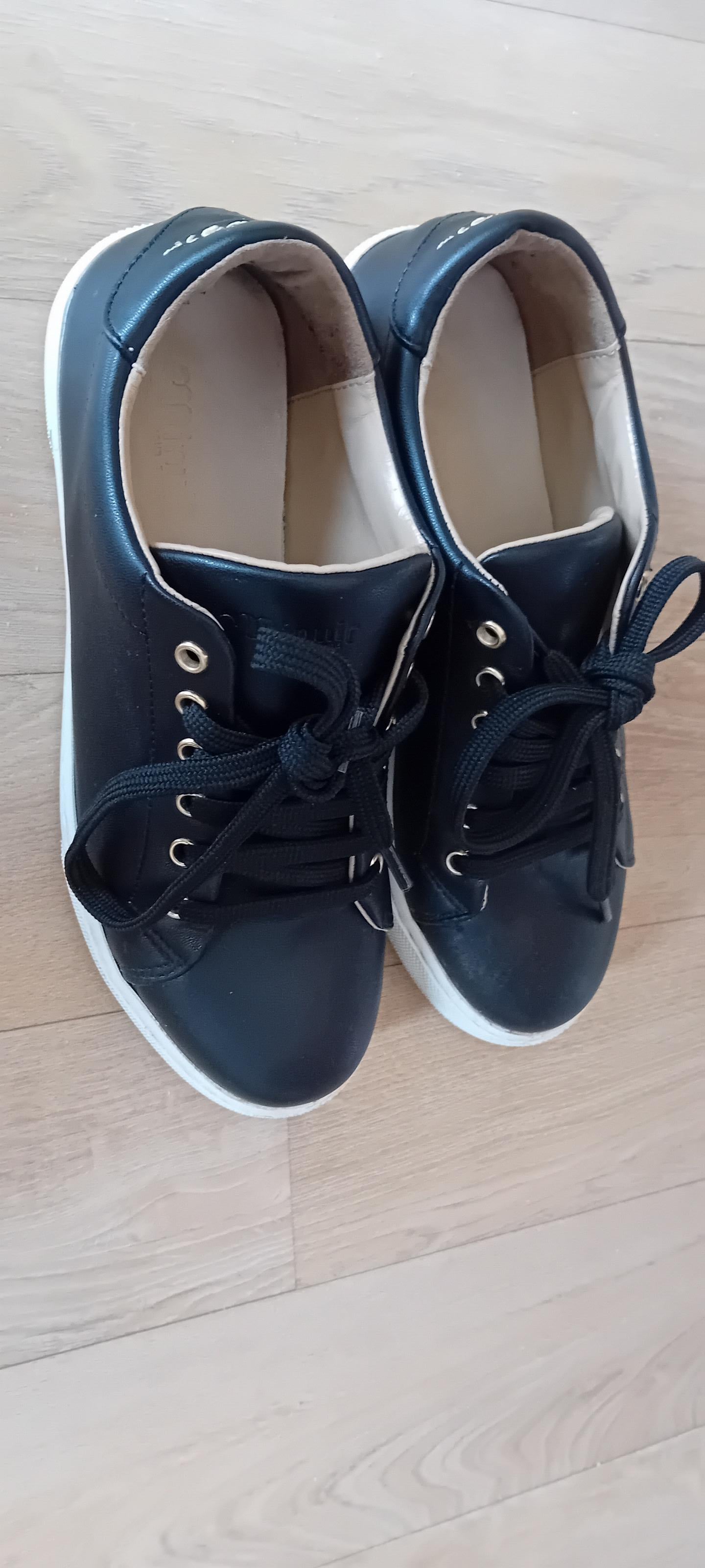 Black Twirl
