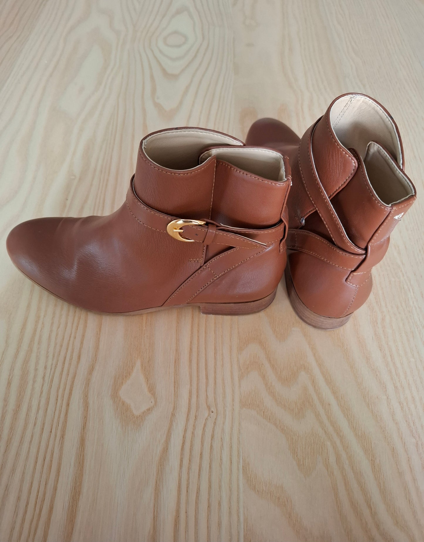 Midnight on Earth Boots