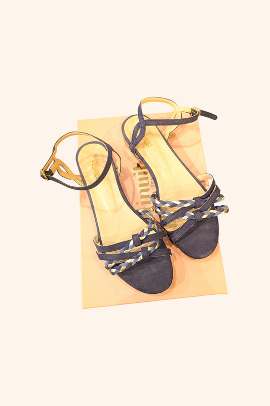 Flat braided sandals in blue and gold