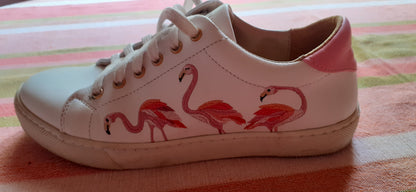Pink Flamingos Twirl