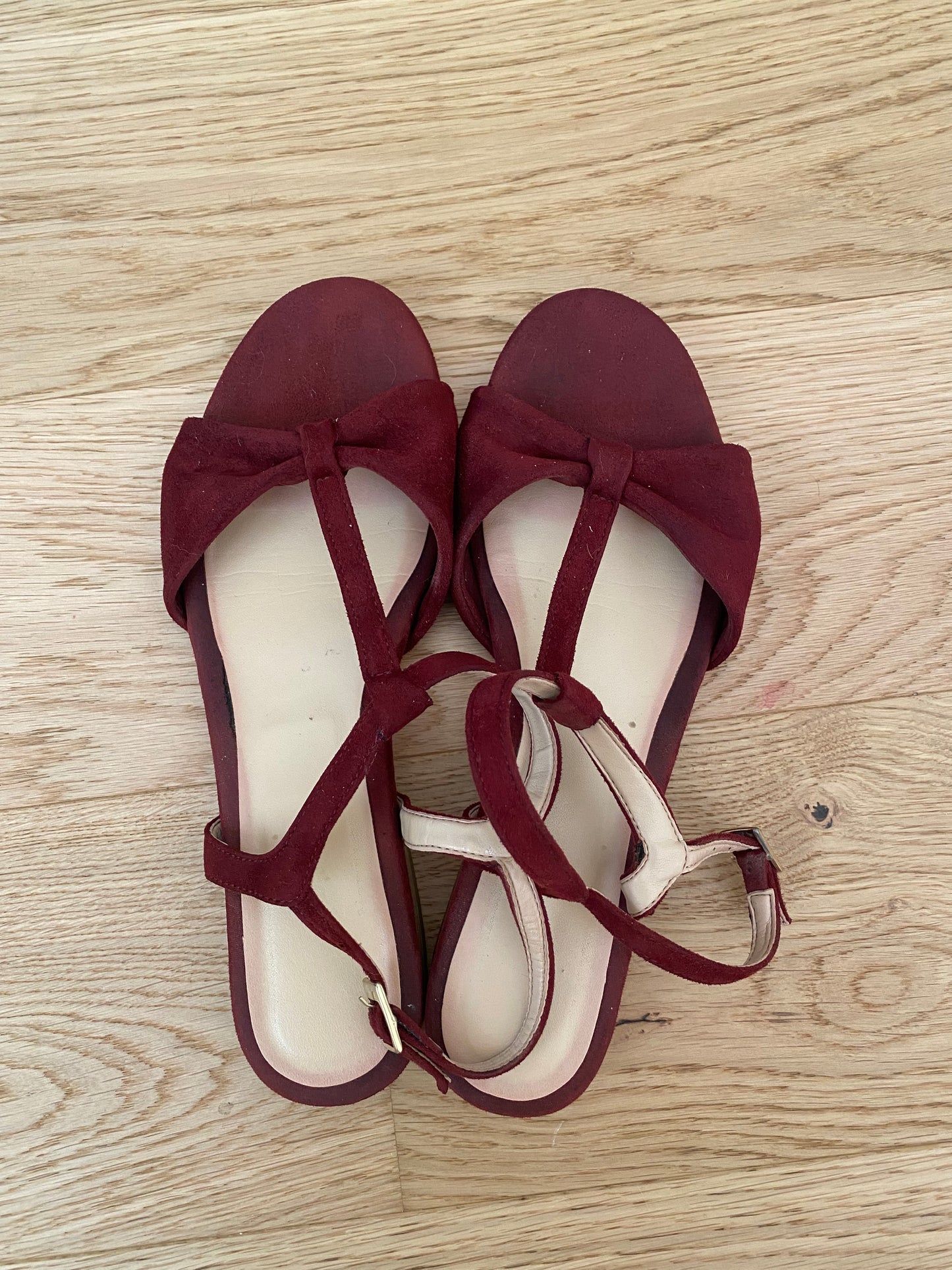 Sandales modèle Ariane taille 40