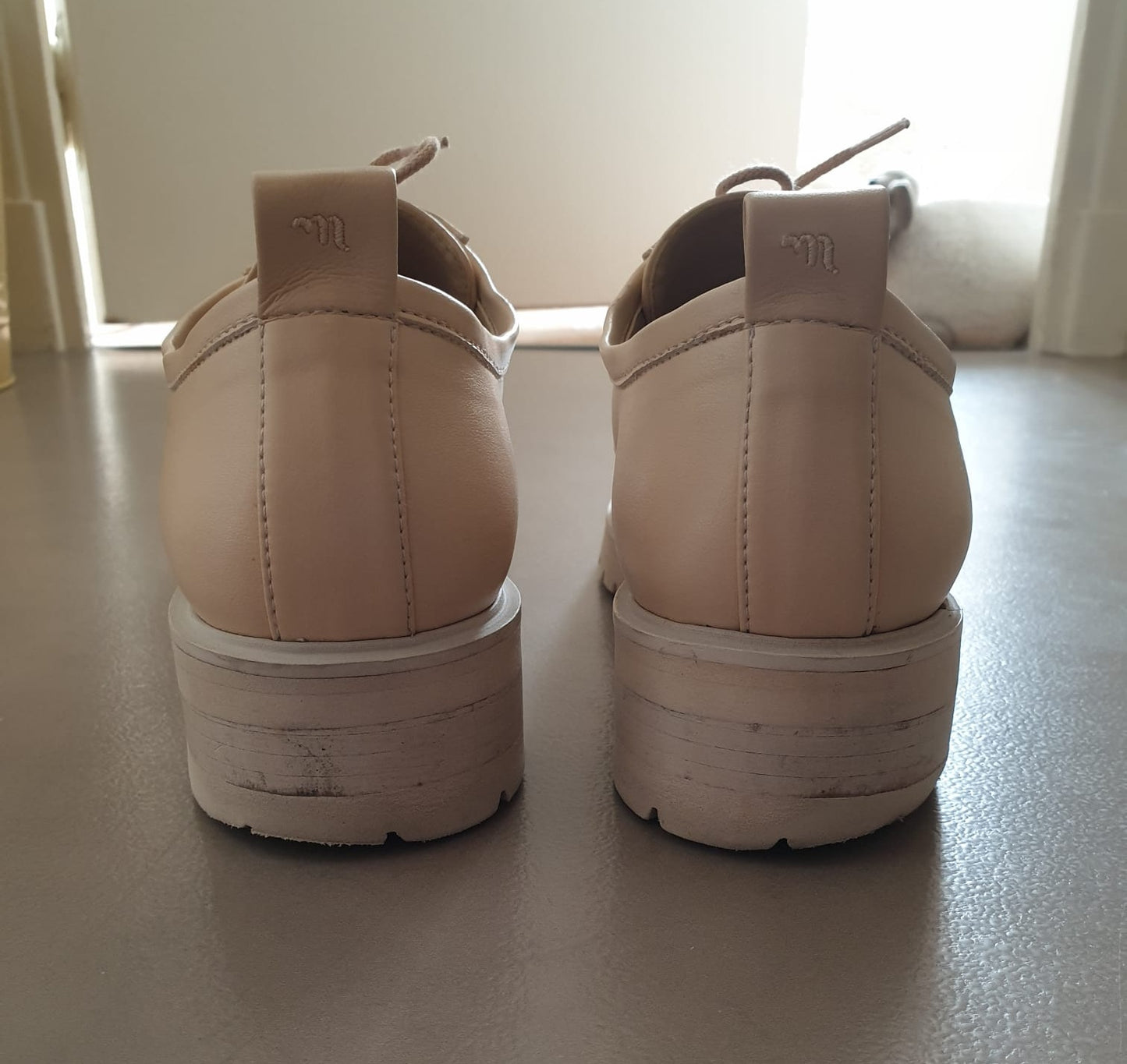 Camden cream derbies size 41.5