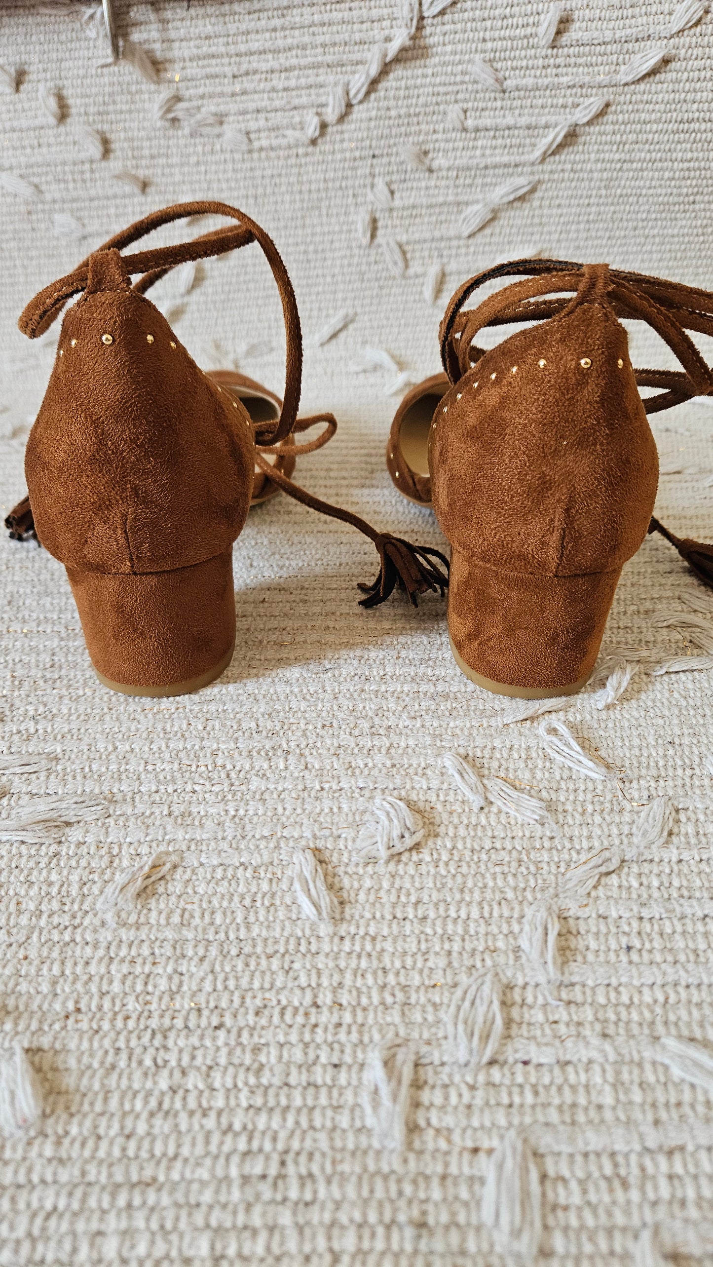 Camel low-heel sandals