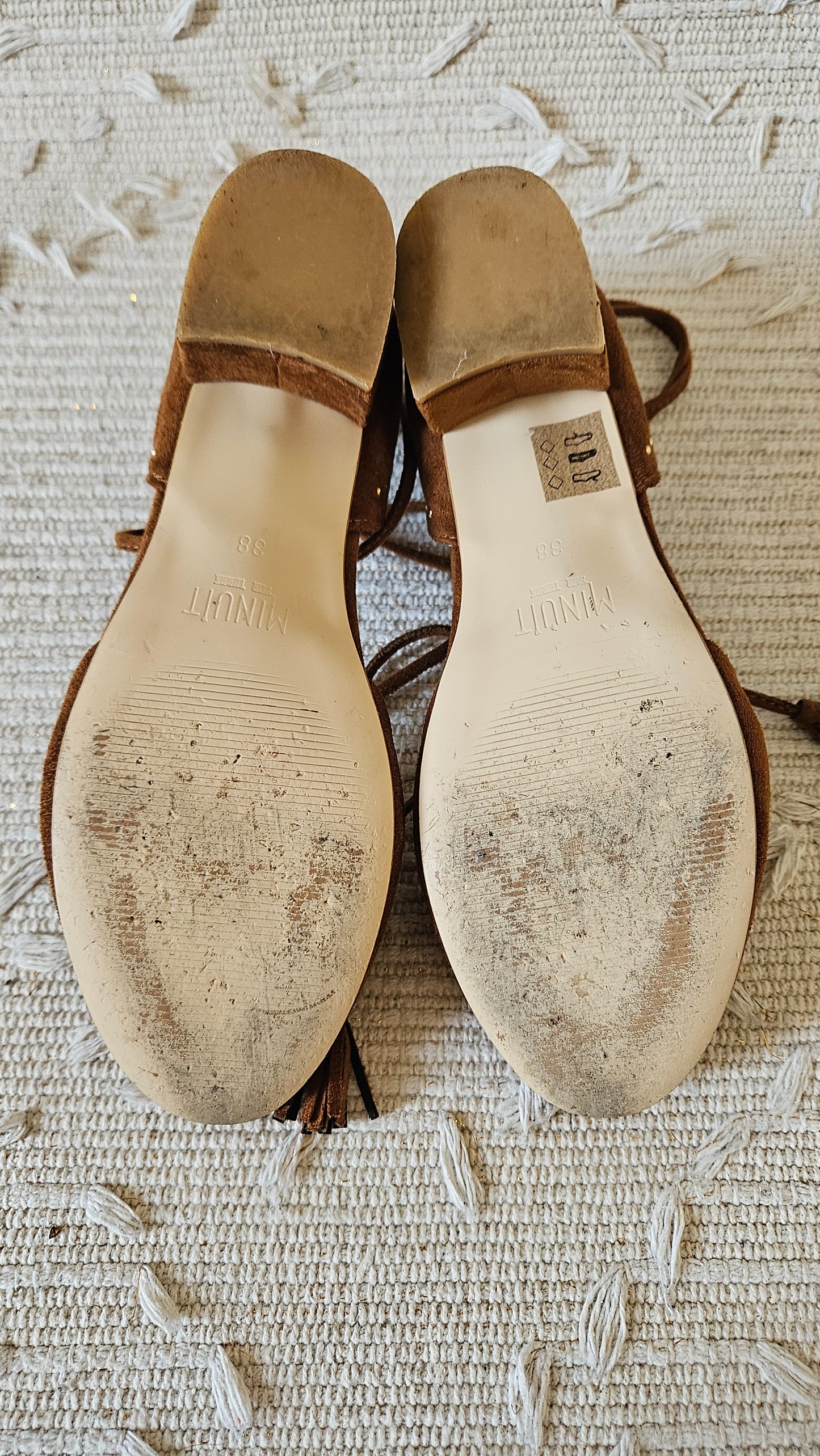 Camel low-heel sandals