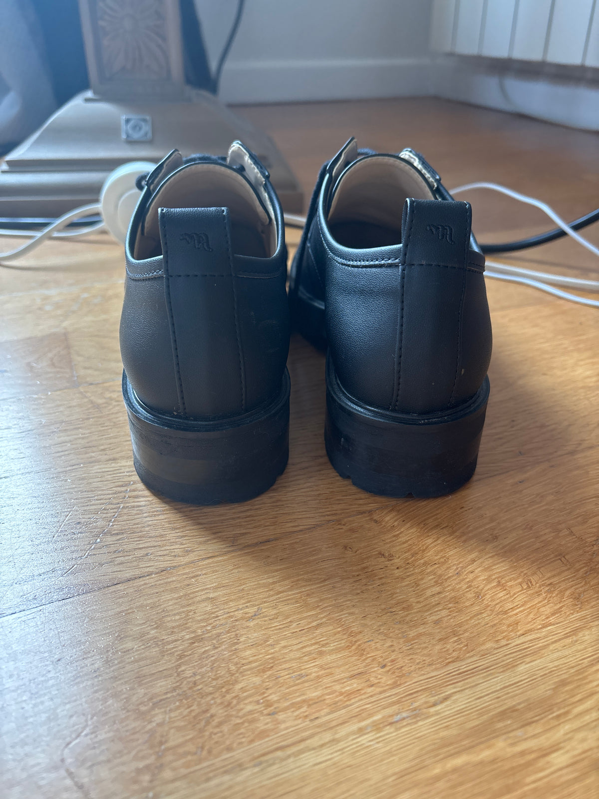 Derbies noires 38