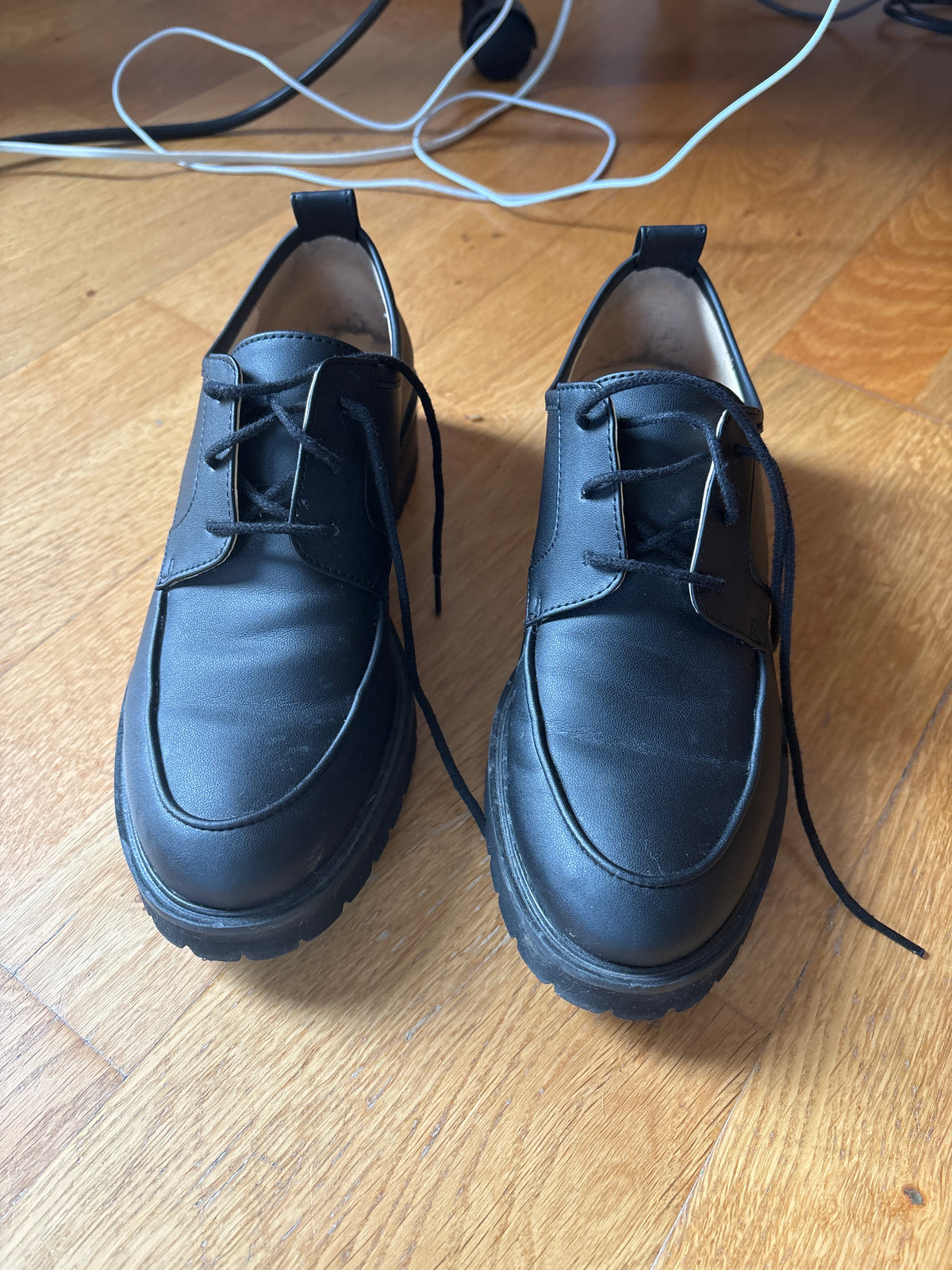 Derbies noires 38