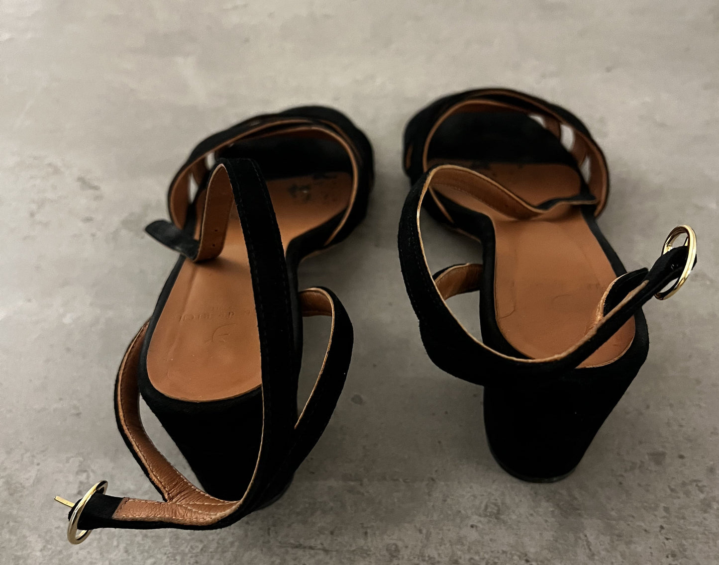 Black mid-heel sandals. Good condition. Comfortable