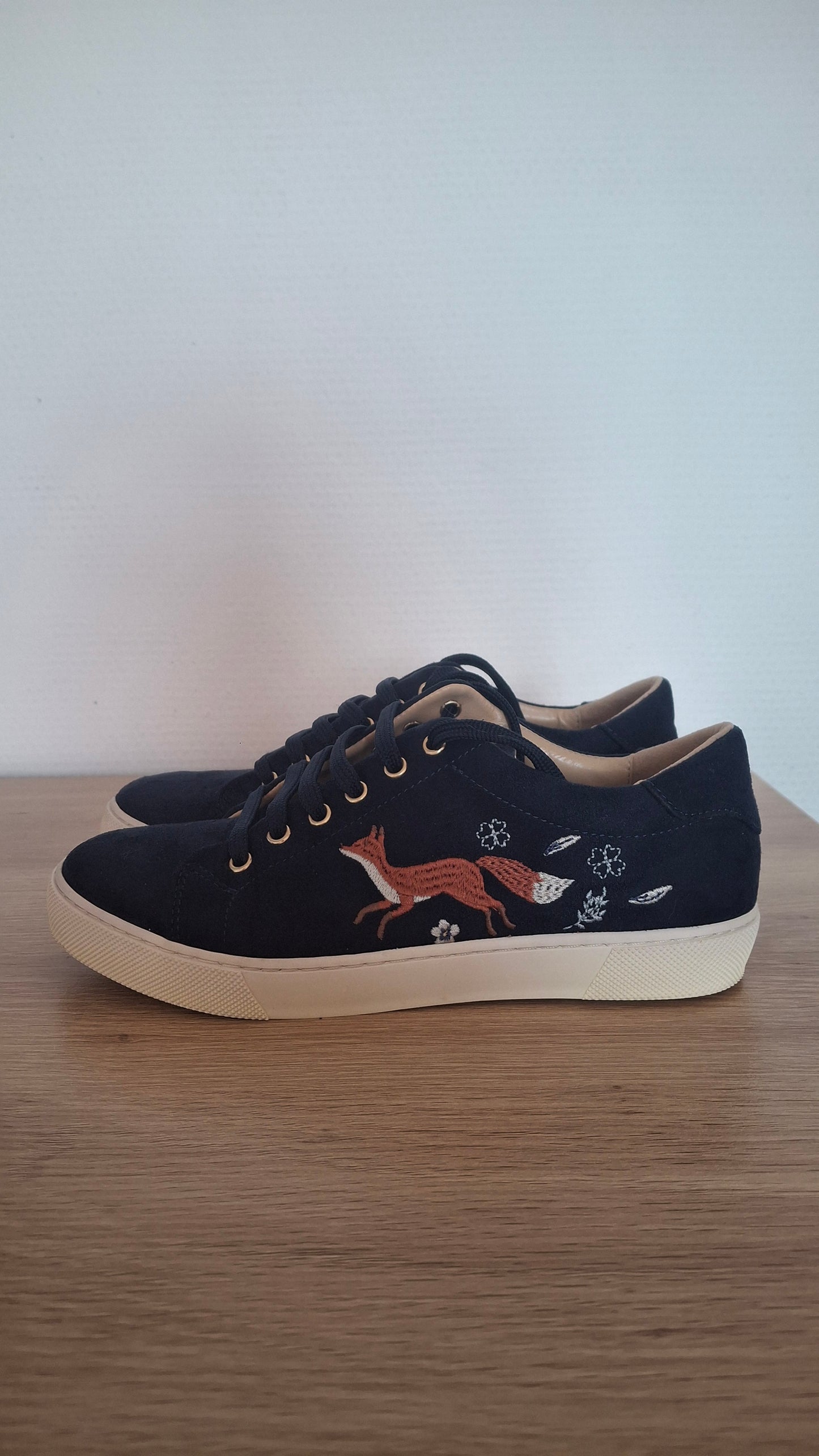 Virevolte Renard Bleu