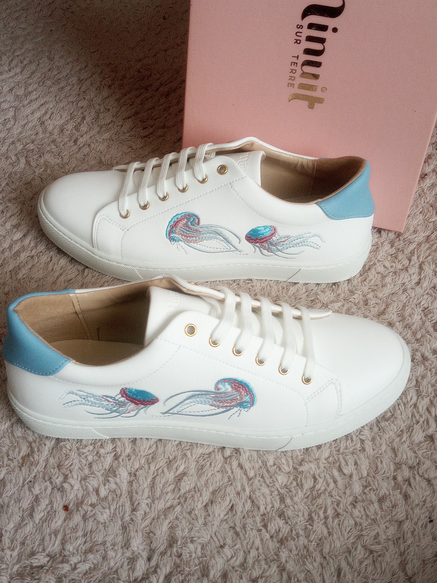 Virevolte jelly sneakers