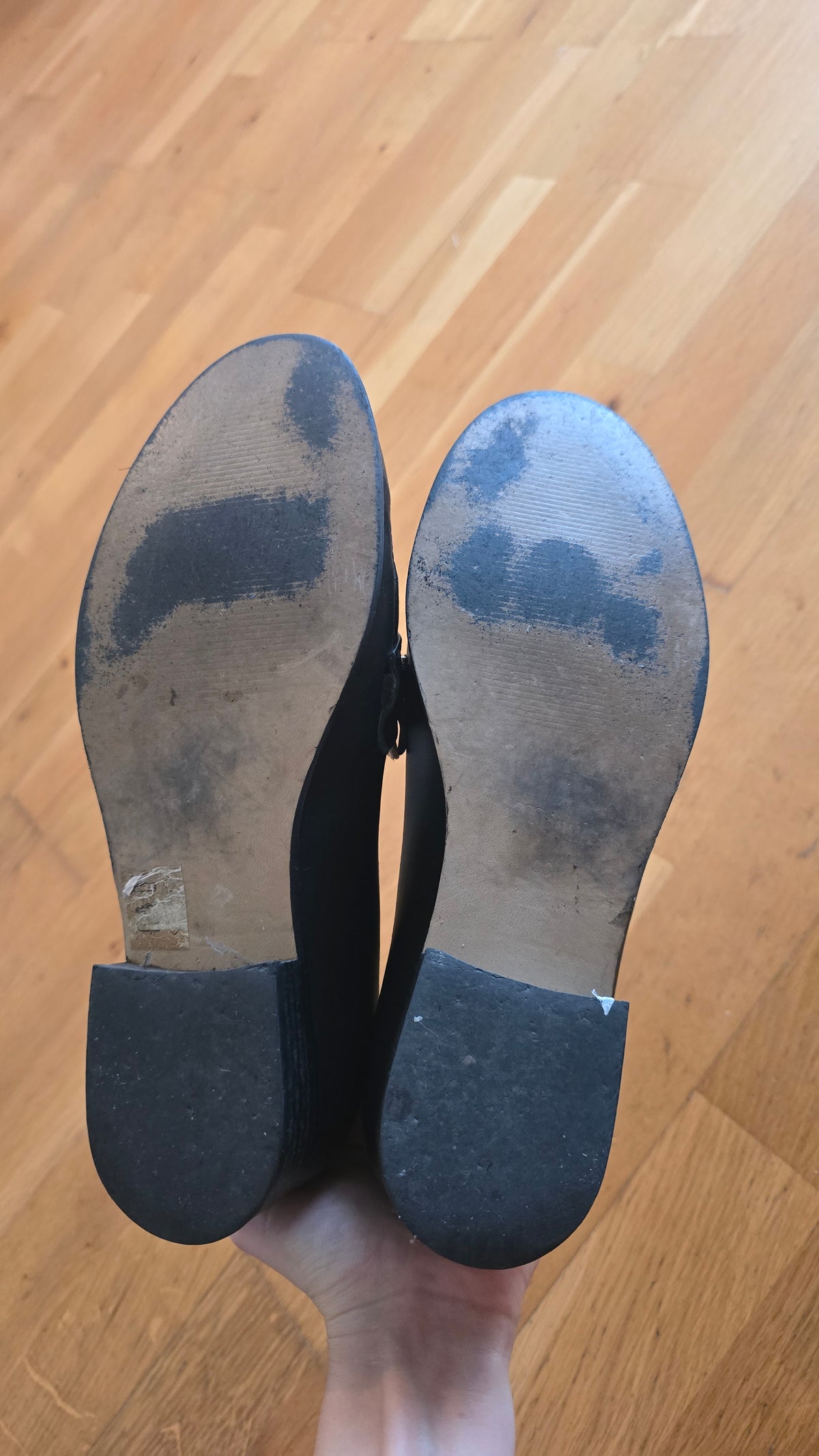 Mocassins noirs Symbole doré