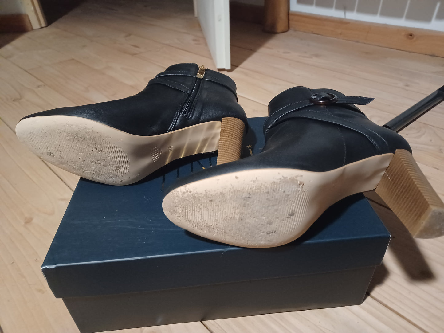 Black Emerald model ankle boots