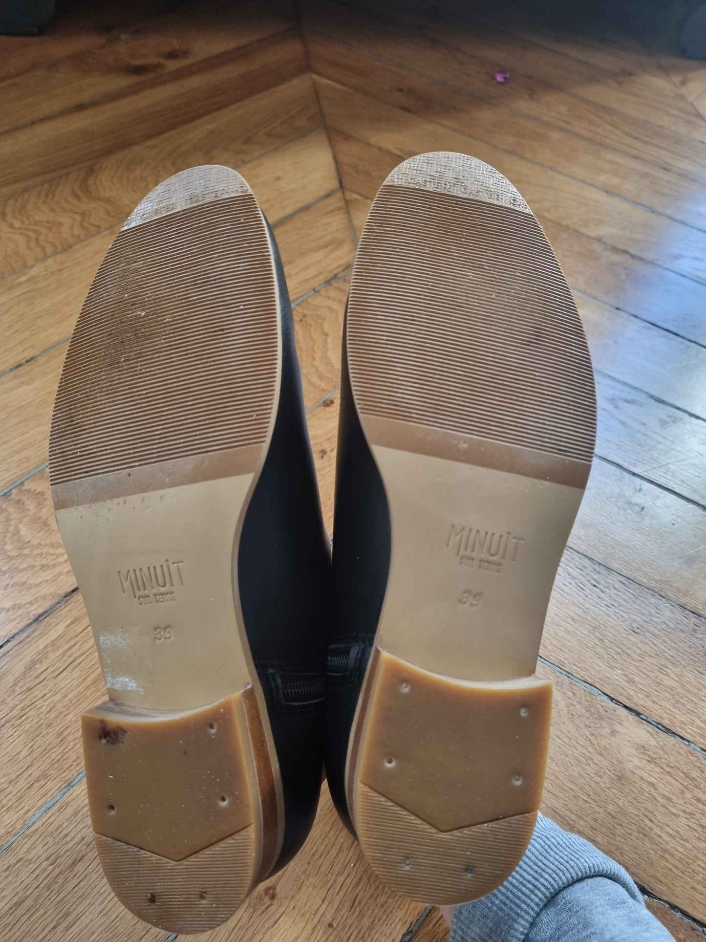 Bottines noires à paillettes