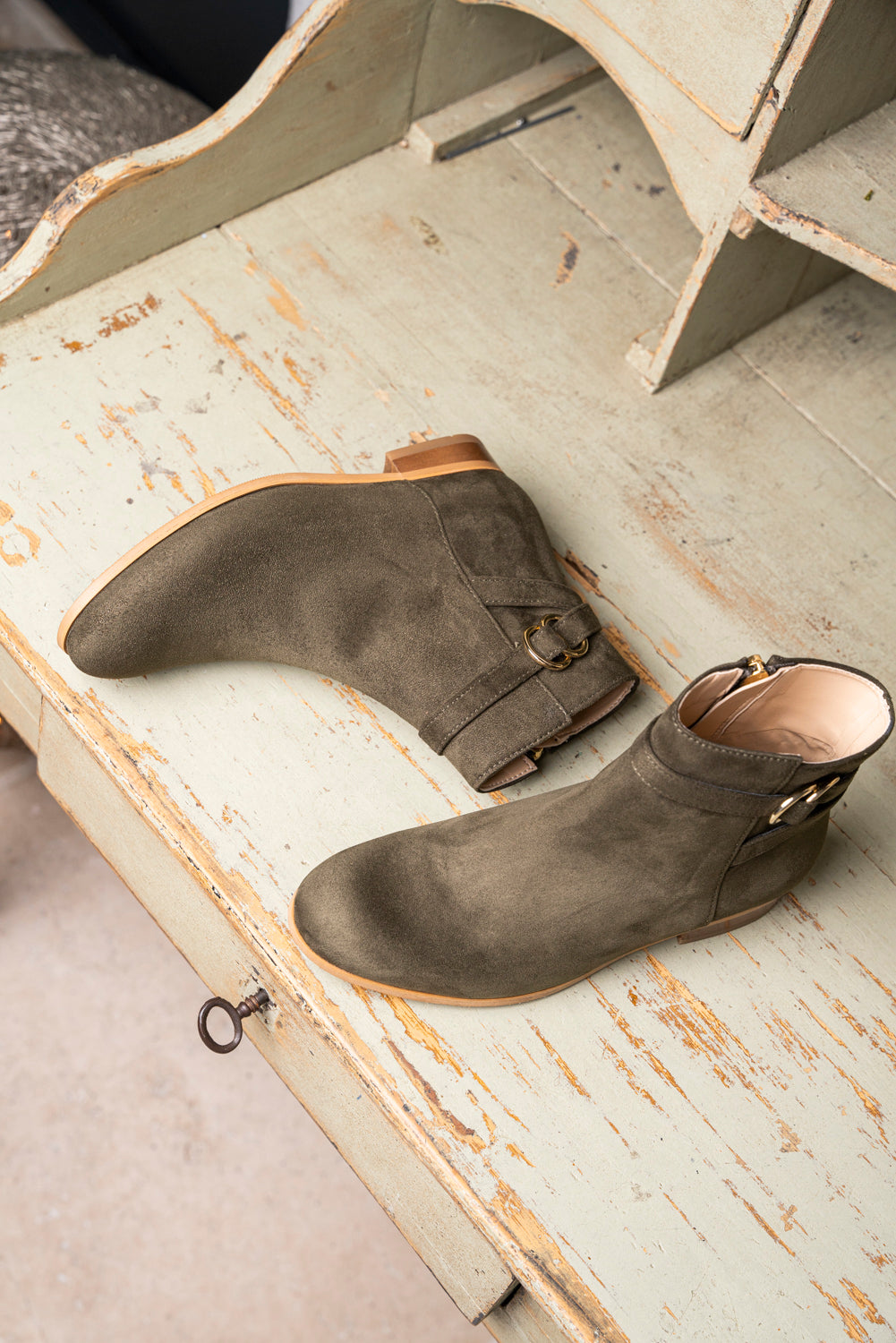 Bottines plates vert kaki vegan écologique pour femme Cérès Minuit sur Terre
