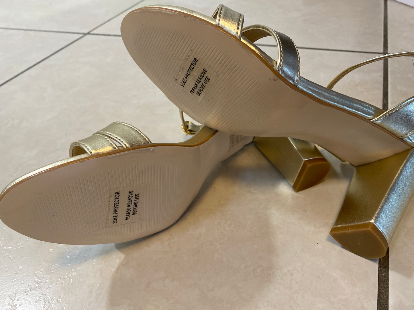 Sandales Dorées