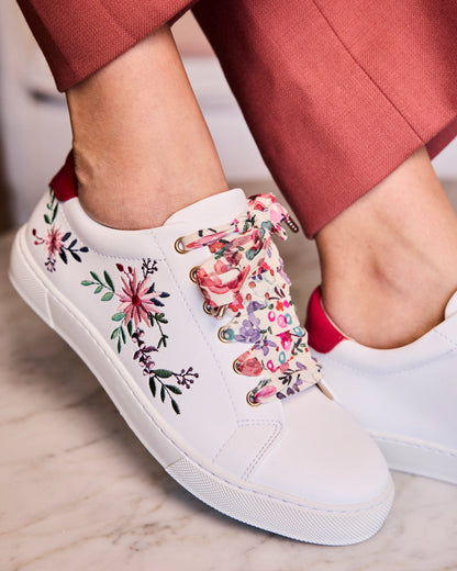 Midnight Lady Pink Twirl