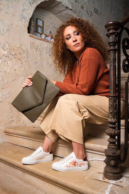 Pochettes d'ordinateur vert kaki 13 pouces écologiques recyclées vegan Simone Minuit sur Terre