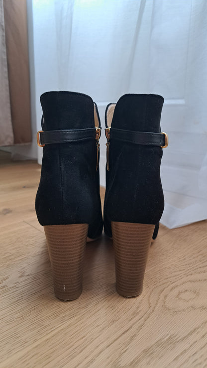 Heeled ankle boots