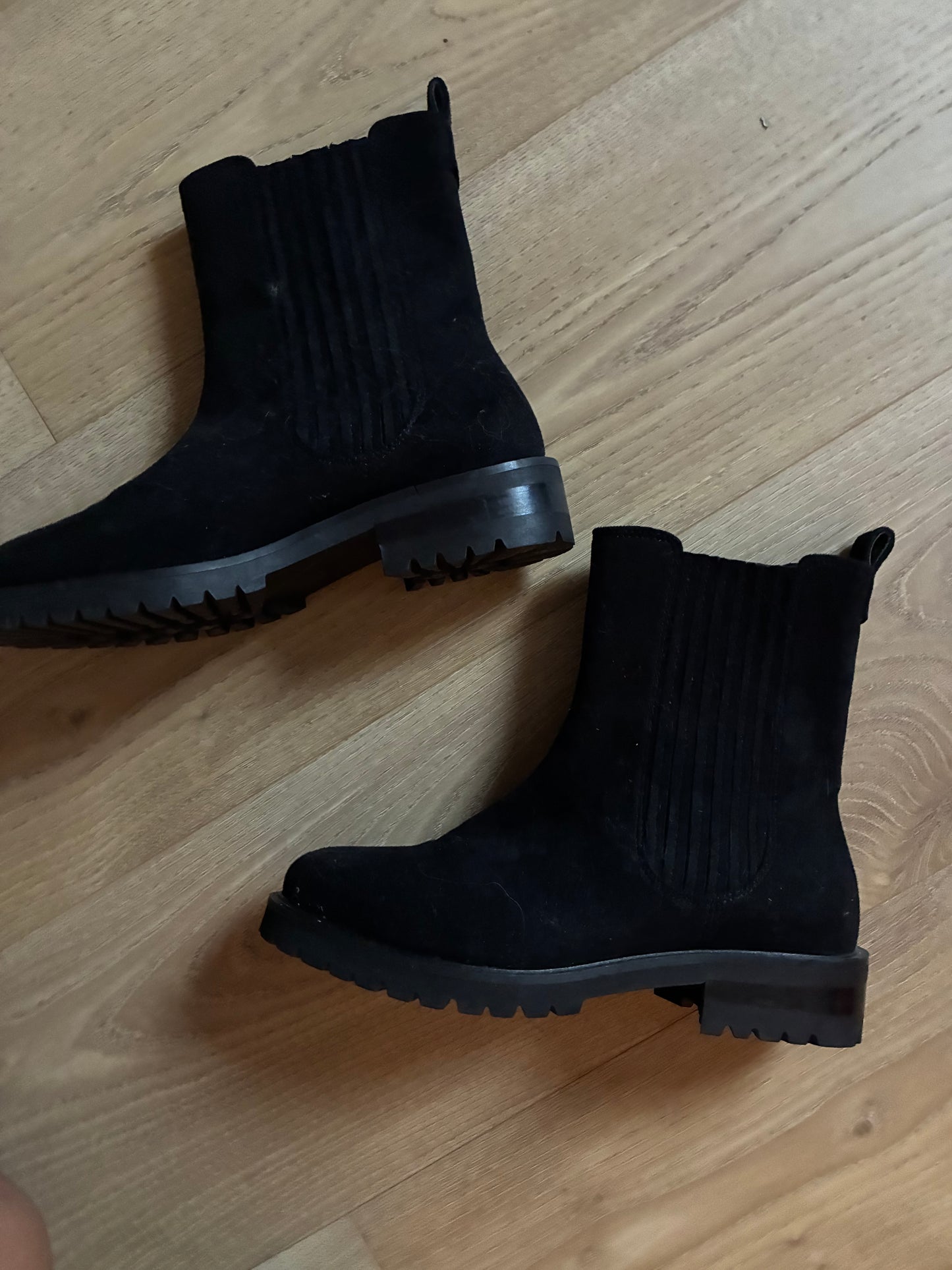 mystiques noires très bon état