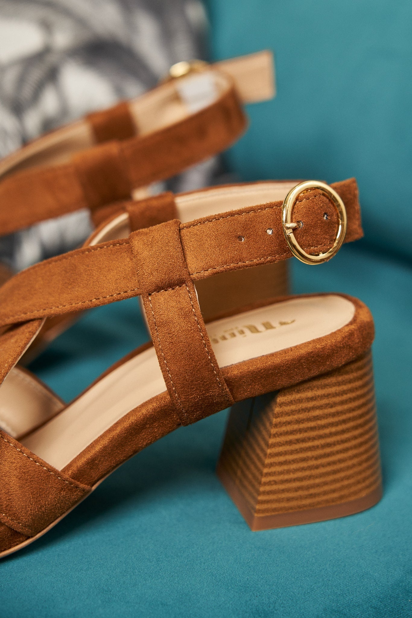 Sandales à talons marron noisette pour femme écologiques recyclées et vegan Guarana Minuit sur Terre