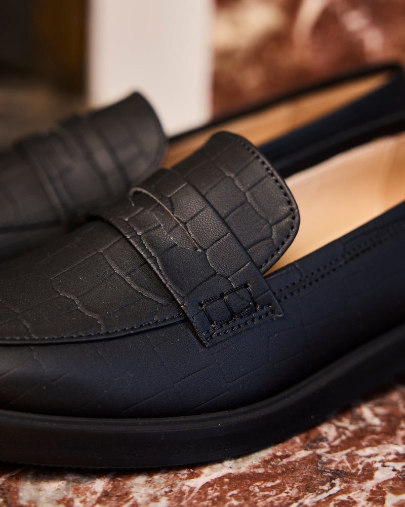 Black crocodile accord