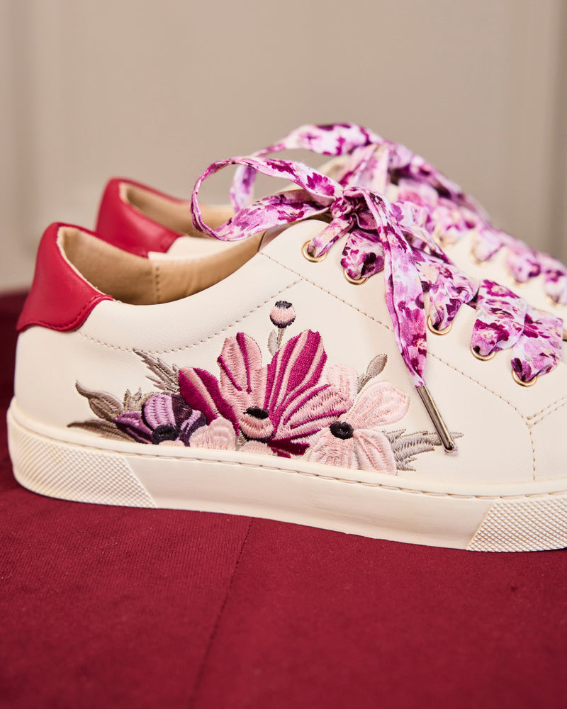 Violet shoelaces