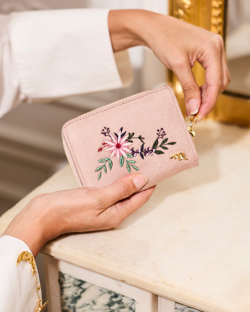 Exquisite Midnight Lady Blush