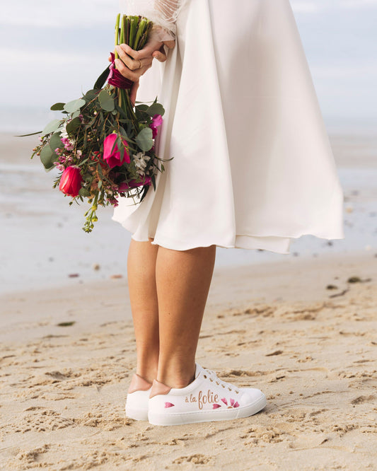 Baskets blanches vegan femme brodées à la folie recyclées écologiques Virevolte Minuit sur Terre