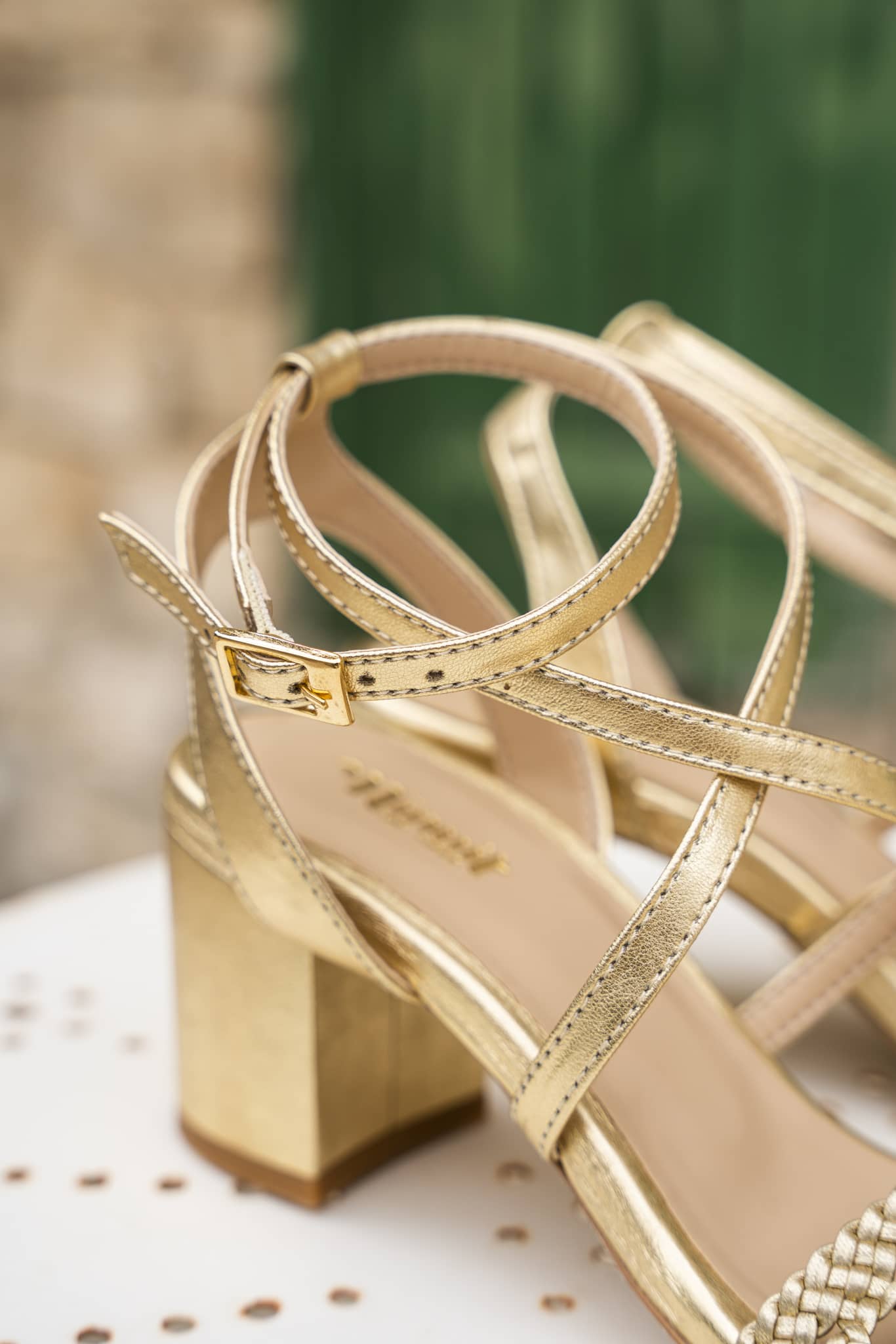 Sandales à talons dorées or femme vegan écologiques recyclées Manosque Minuit sur Terre
