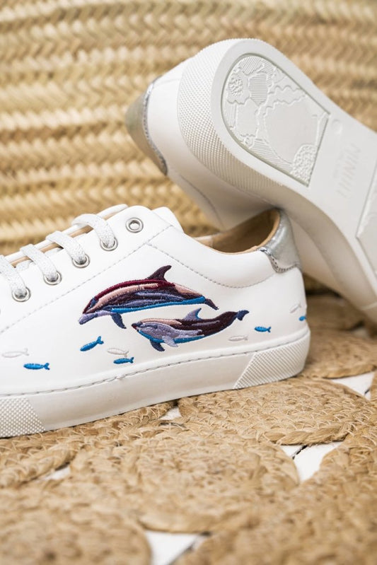 Baskets brodées vegan écologiques recyclées Virevolte Dauphins Minuit sur Terre