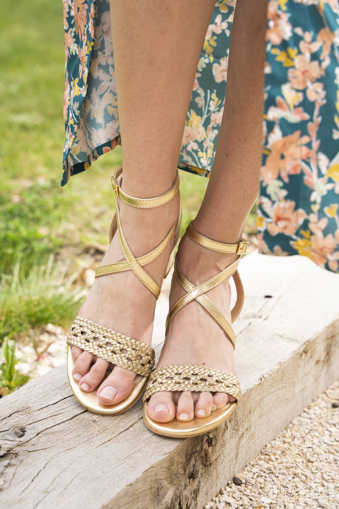 Sandales à talons dorées or femme vegan écologiques recyclées Manosque Minuit sur Terre