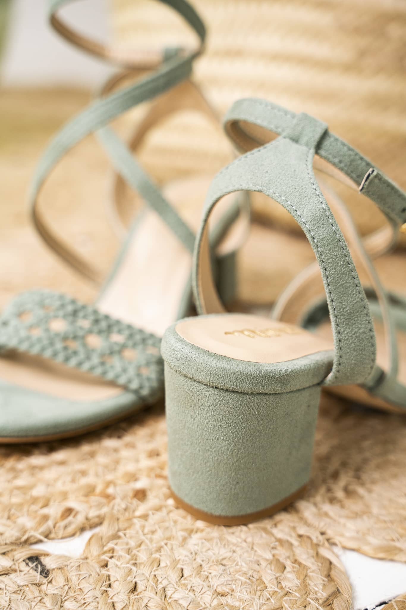 Sandales à talons vert sauge recyclées vegan écologiques Manosque Sauge Minuit sur Terre