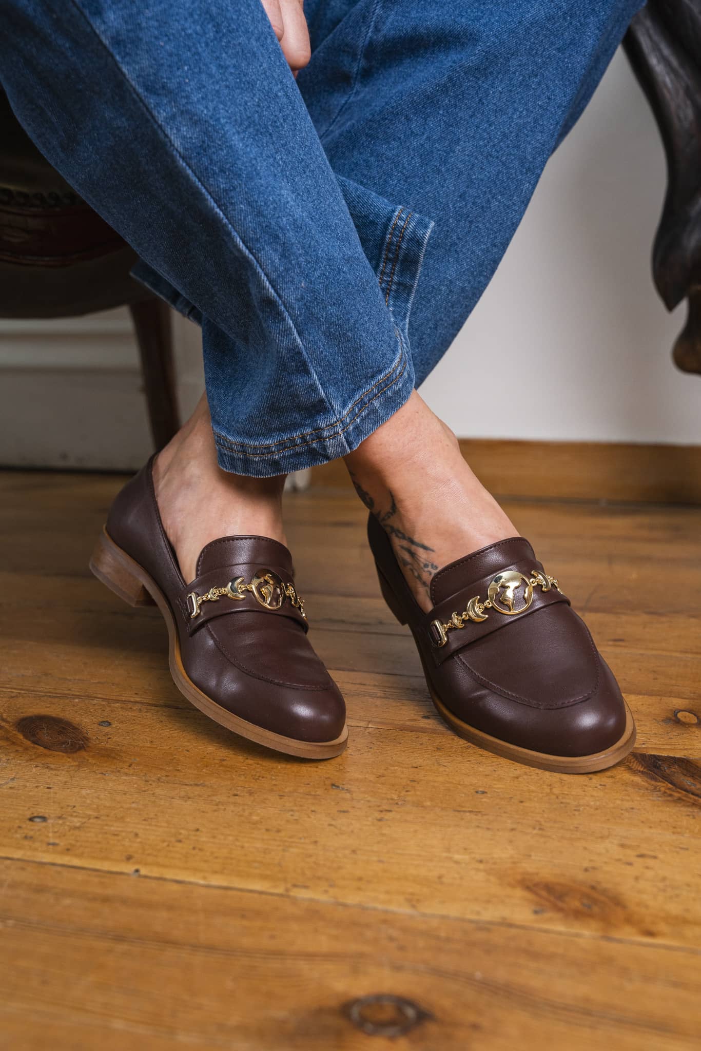 Mocassins marrons chocolat pour femme vegan écologiques recyclés Symbole Minuit sur Terre