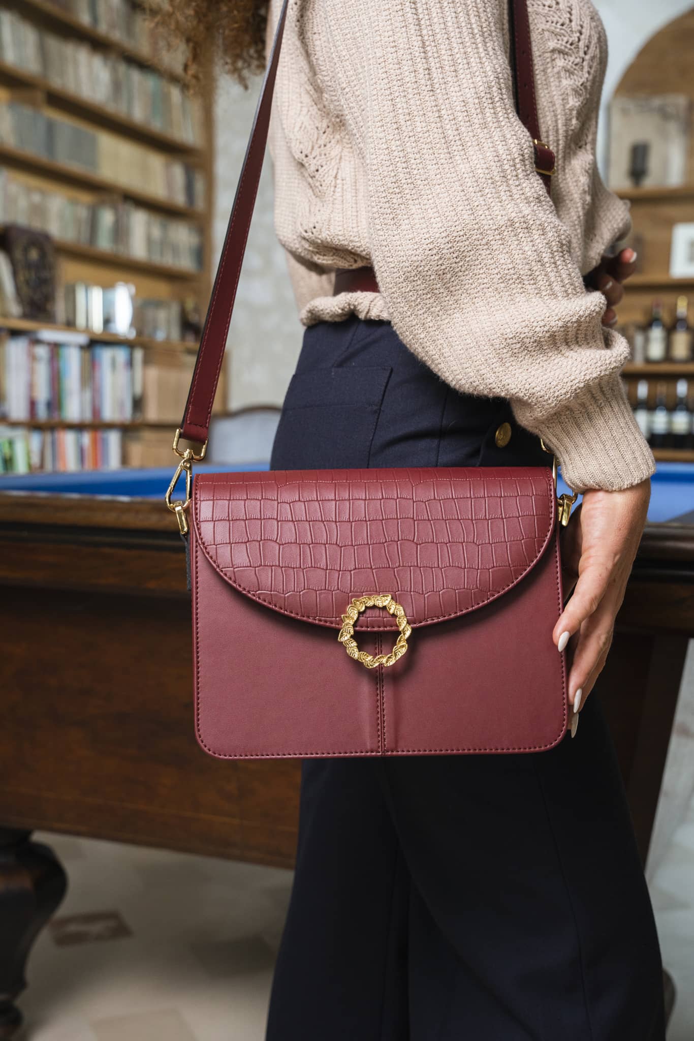 Sac à main rouge bordeaux imitation croco vegan écologique recyclé Stellan Minuit sur Terre