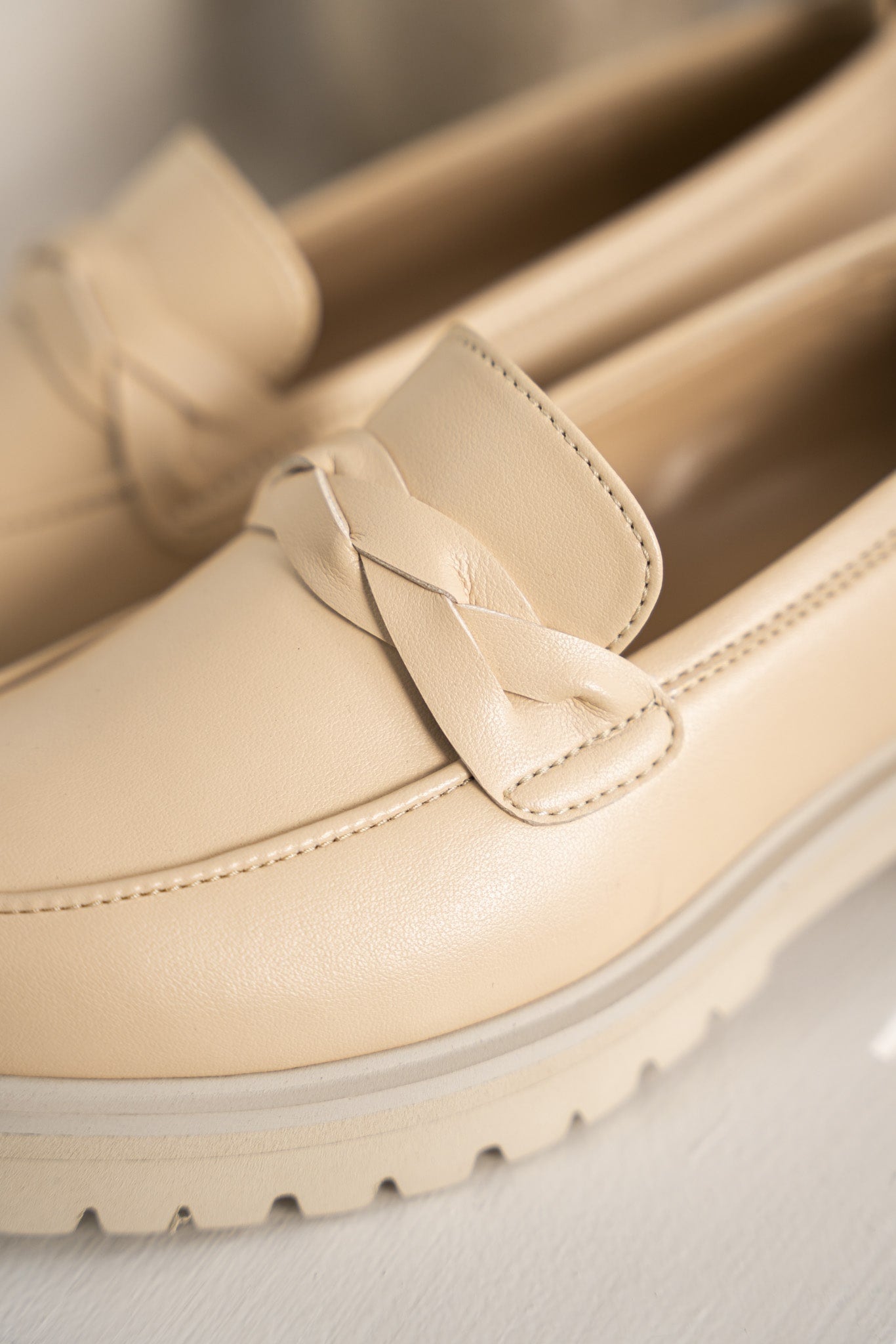 Mocassins vegan beiges crème femme écoresponsables recyclées Minuit sur Terre