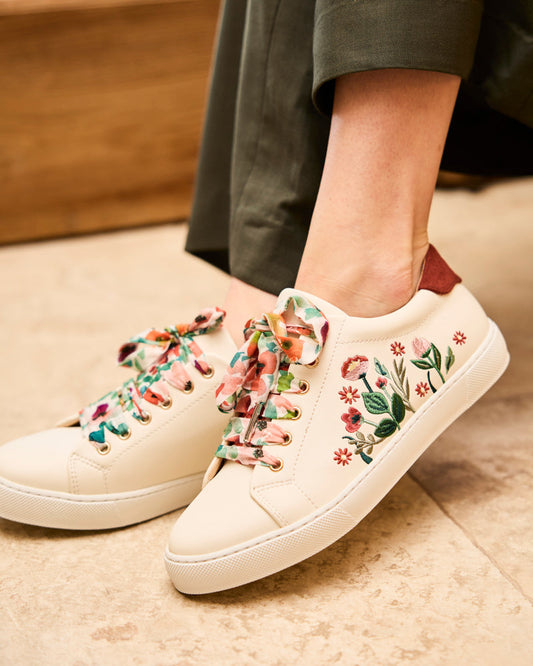 Wildflowers Twirl