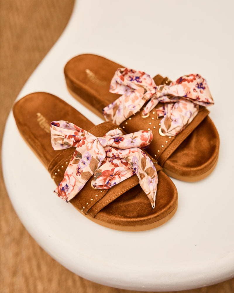 Floral Ribbons Beige Red