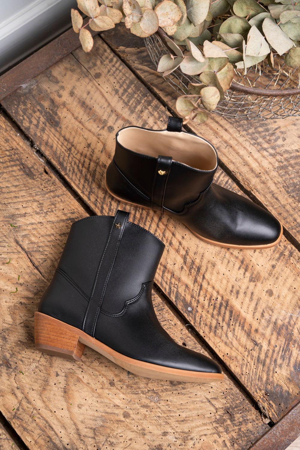 Bottines noires santiags femme écoresponsables vegan Centaure Minuit sur Terre