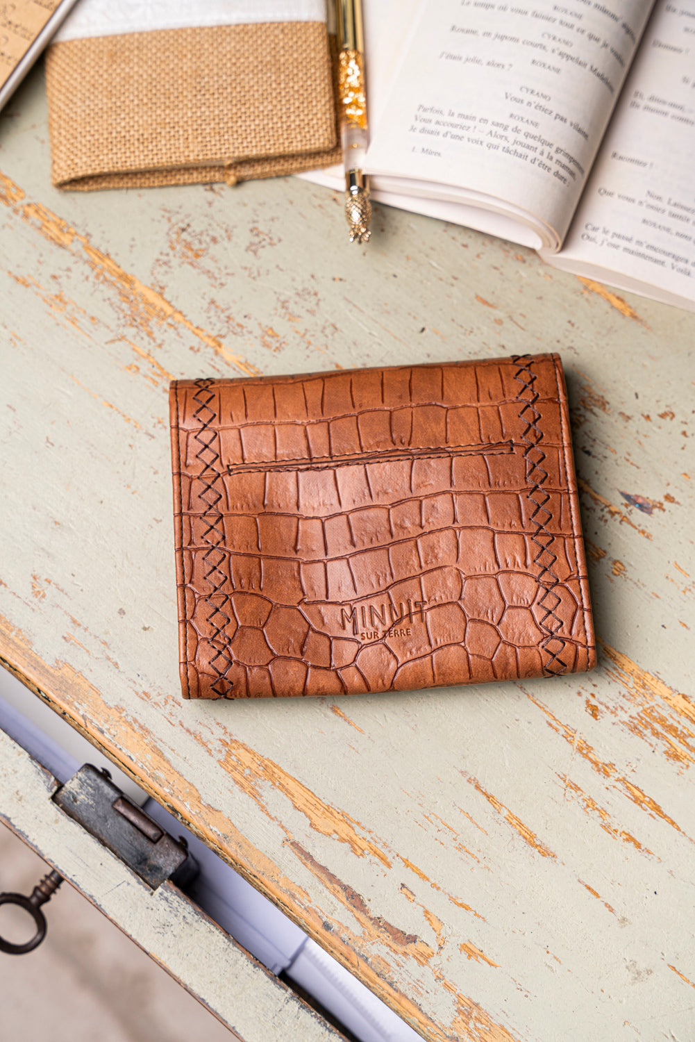Portefeuille écologique recyclé vegan pour femme marron imitation crocodile Allegro Minuit sur Terre
