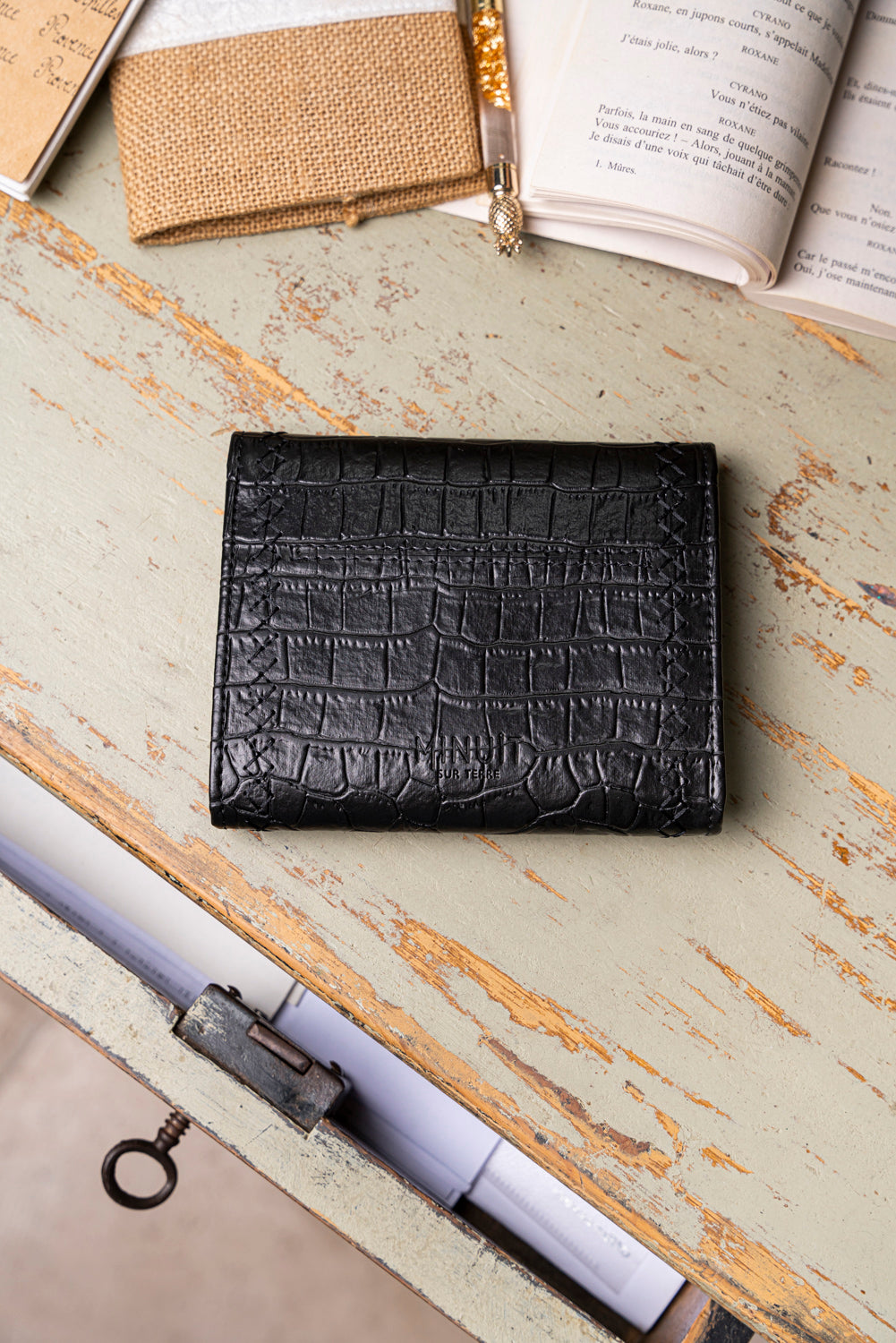 Portefeuille pour femme noir imitation crocodile écologique recyclé vegan Allegro Minuit sur Terre