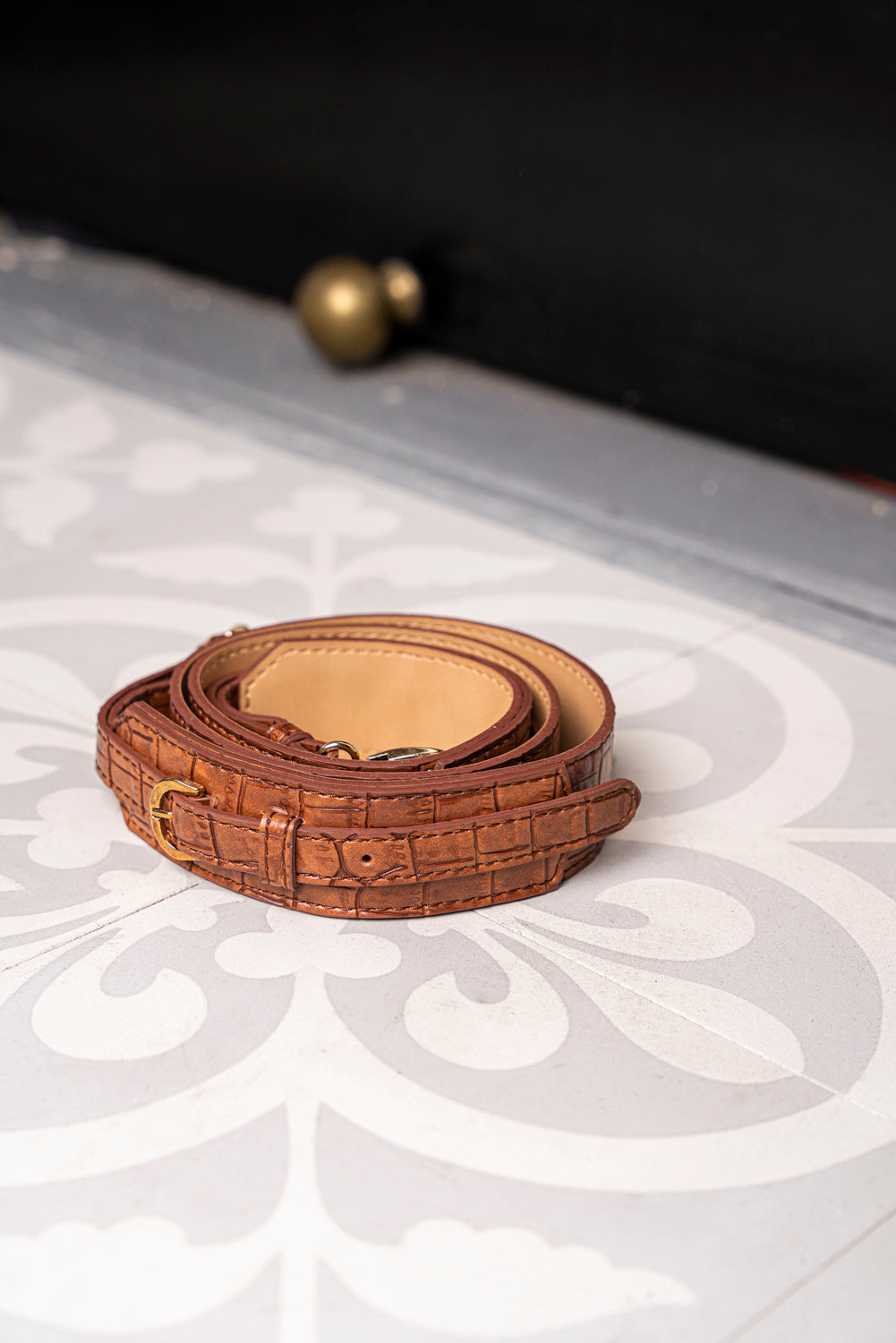 Anse classique marron camel imitation crocodile pour femme écologique vegan Minuit sur Terre