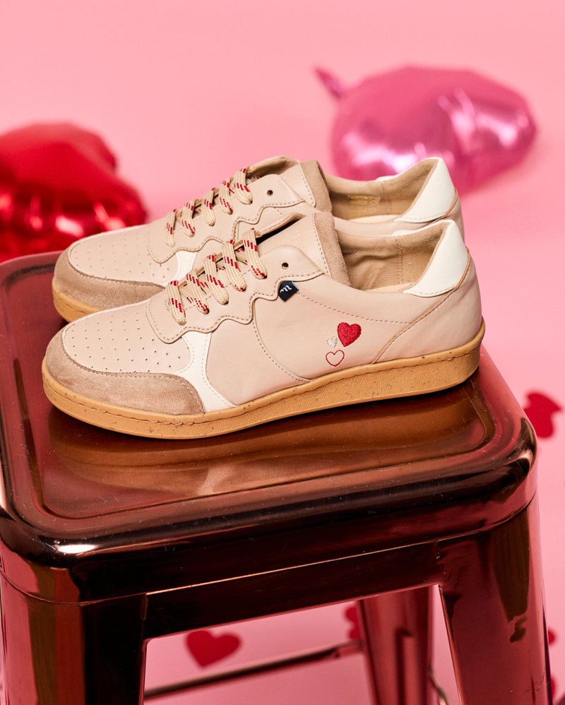 Max Beige Hearts