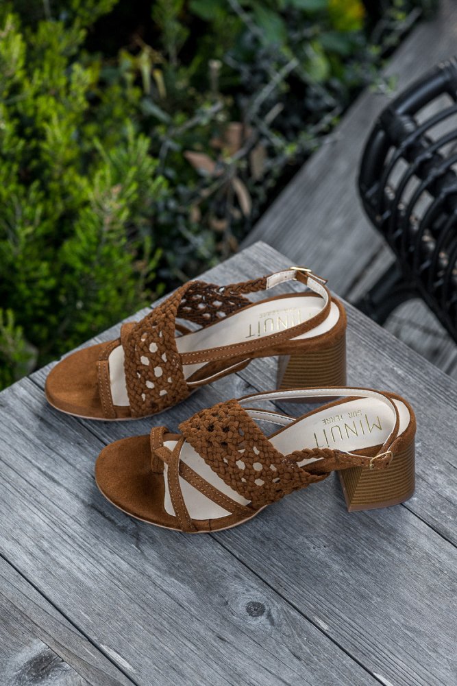 Sandales à talons marrons noisette écologiques vegan femme Nepita Minuit sur Terre