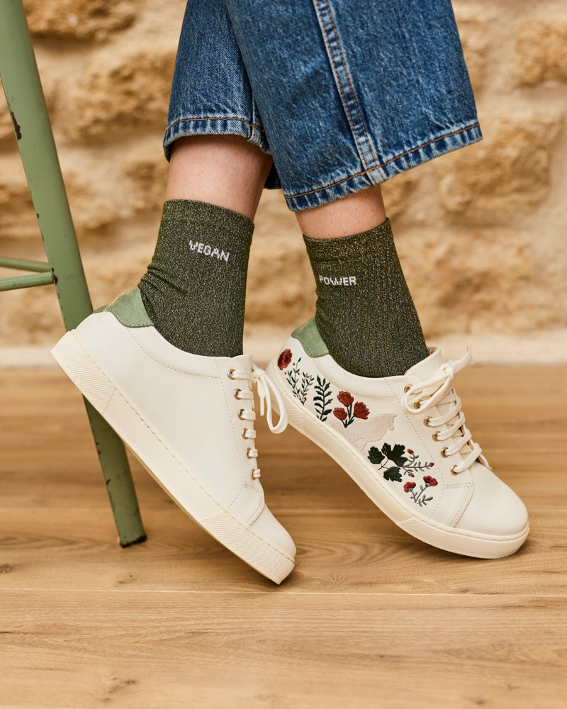Socks Shine Vegan Power