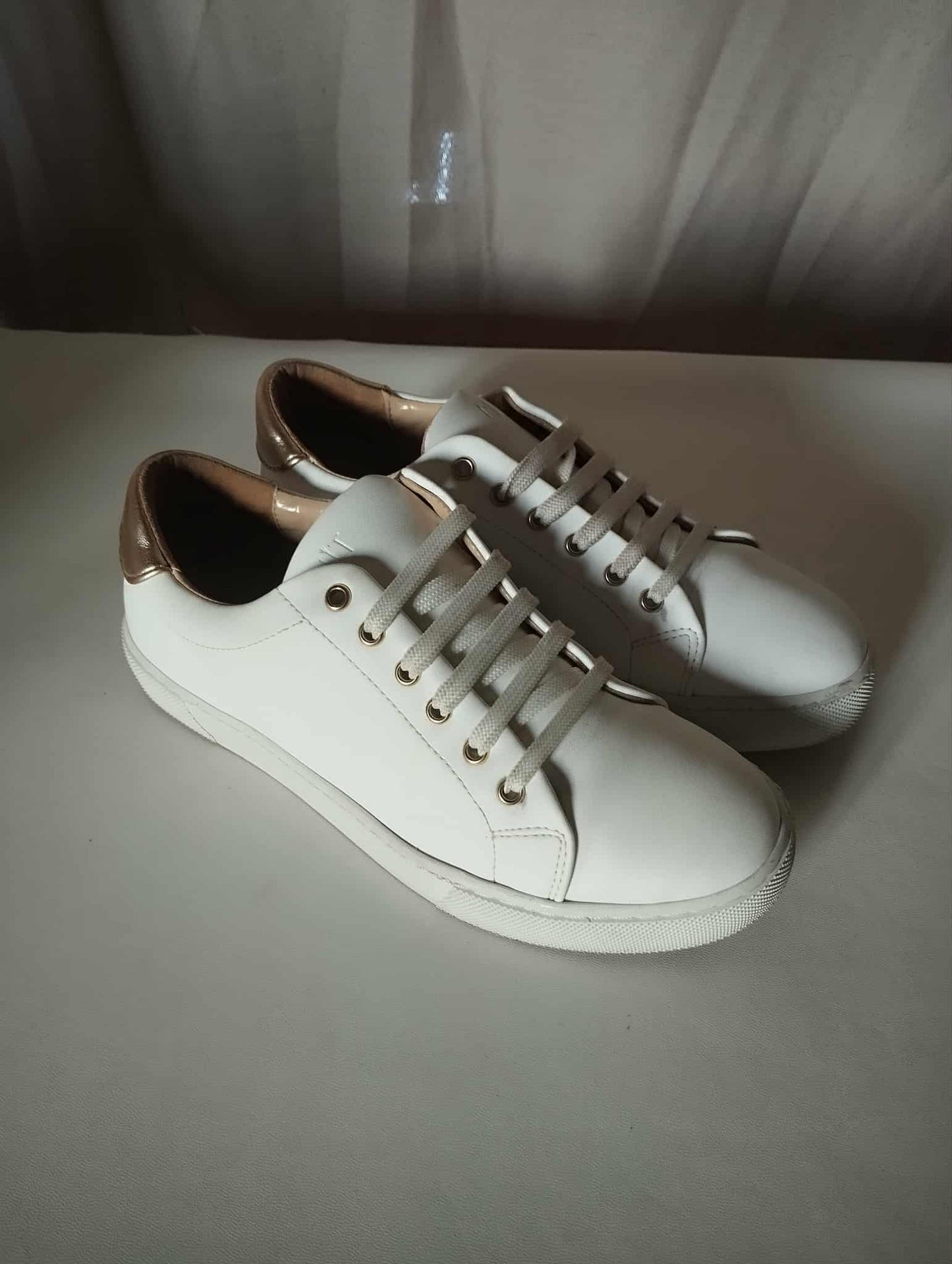 Virevolte blanc