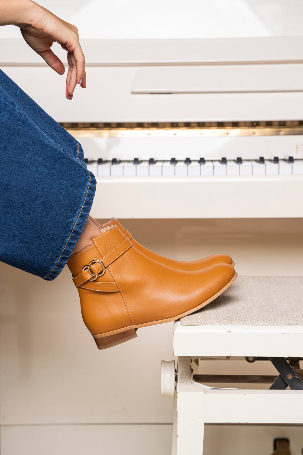 Bottines plates marrons camel écologiques vegan recyclées pour femme Cérès Minuit sur Terre